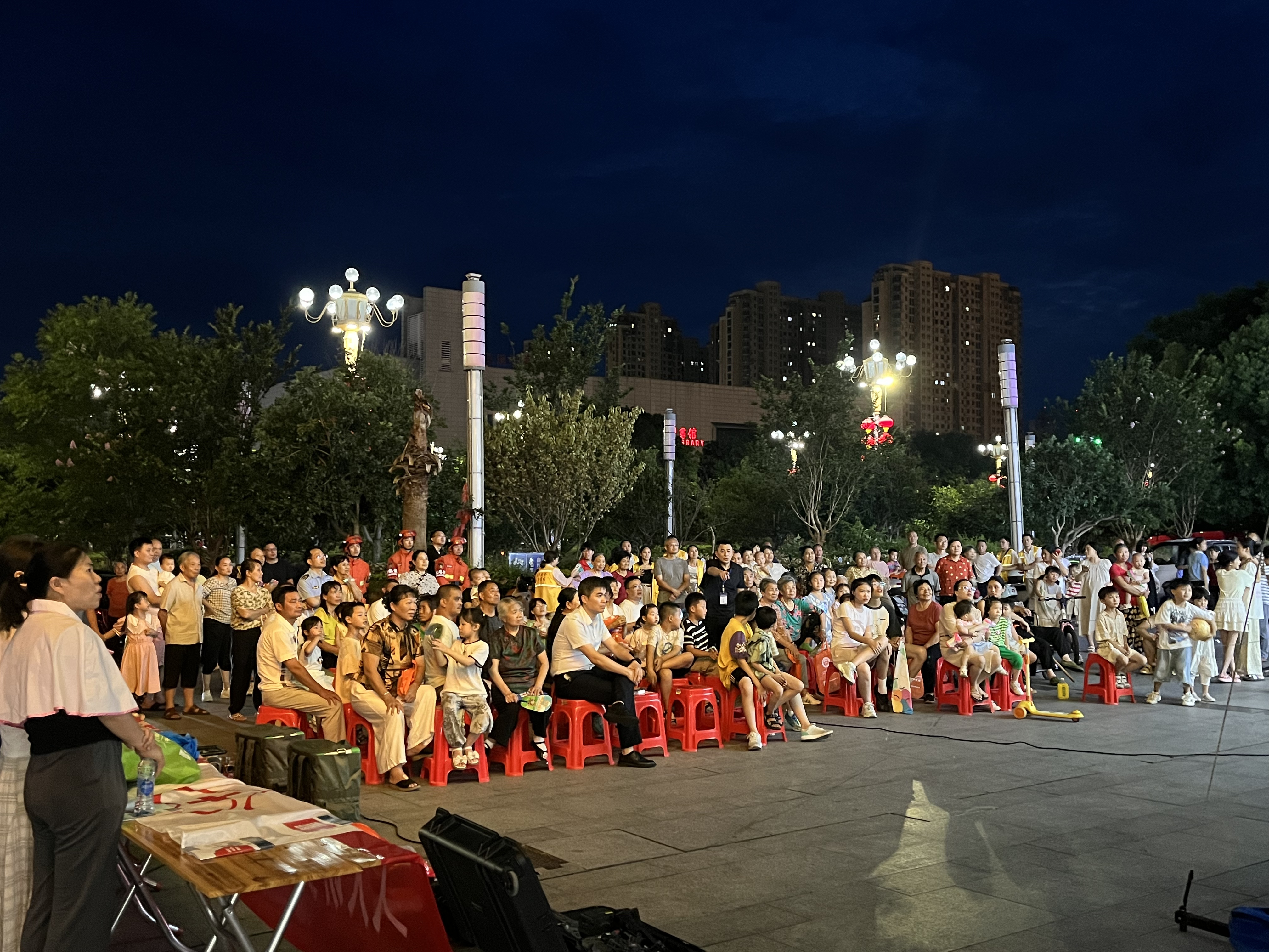 纳凉学习两不误，抚州这场安全文化活动帮居民涨知识