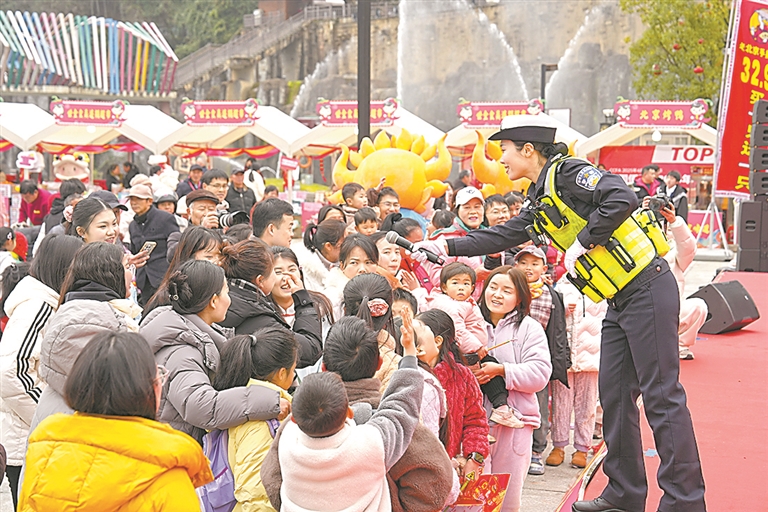精品第五条｜警灯映归途，守护平安年！江西公安交管部门多举措保障春运路畅人安